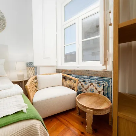 Elegant Wac At Your Doorstep * Lisbon